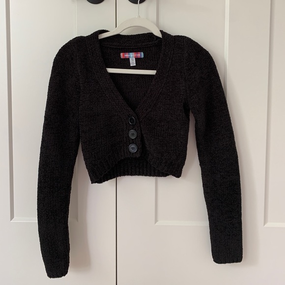 Urban Outfitters Cropped Sweater Top - Picture 1 of 3